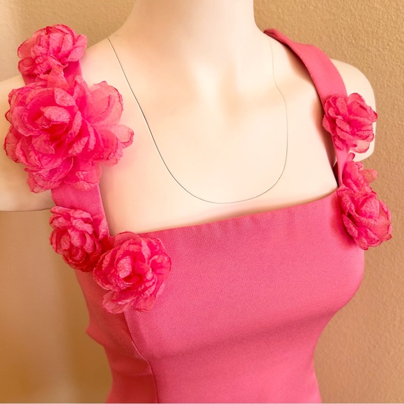 Elliatt Pink Floral Mini Dress - Picture 3 of 11